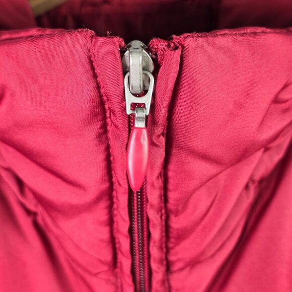 Nine West Puffer Quilted Down Vest Large Red Lightweight Zip Front Warm Layering - Picture 6 of 12